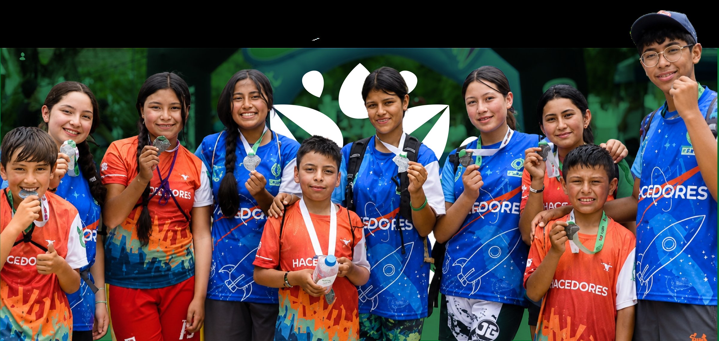 Ni&ntilde;os y j&oacute;venes de la comunidad Biblioseo